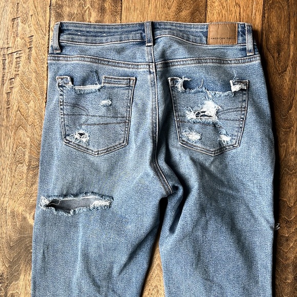 Distressed mom jeans - Picture 5 of 5